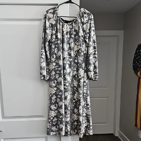 Lularoe Dresses | Lularoe Eve Elegant Heathered Dark Gray With Gold Foil Floral Long Sleeve Dress | Color: Gold/Gray | Size: S | Missjay711's Closet